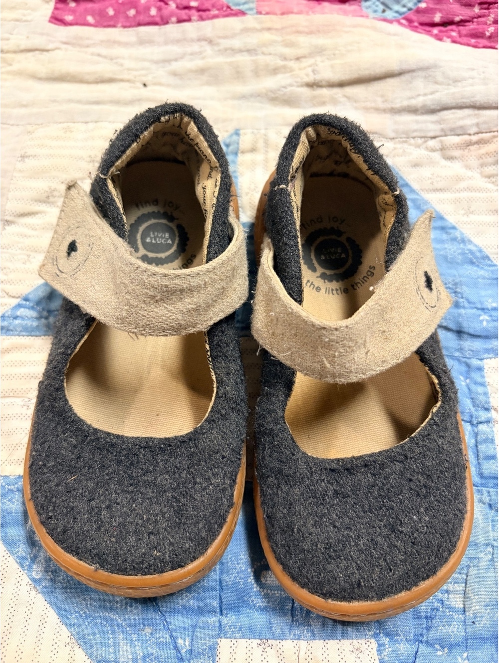 Livie & Luca Grey Wool Mary Jane Toddler Shoes Size 8M Minimalist Felt Flats